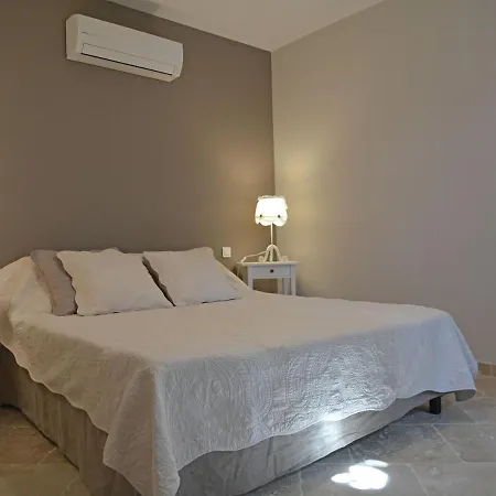 Superb Flat With Private Pool Vila